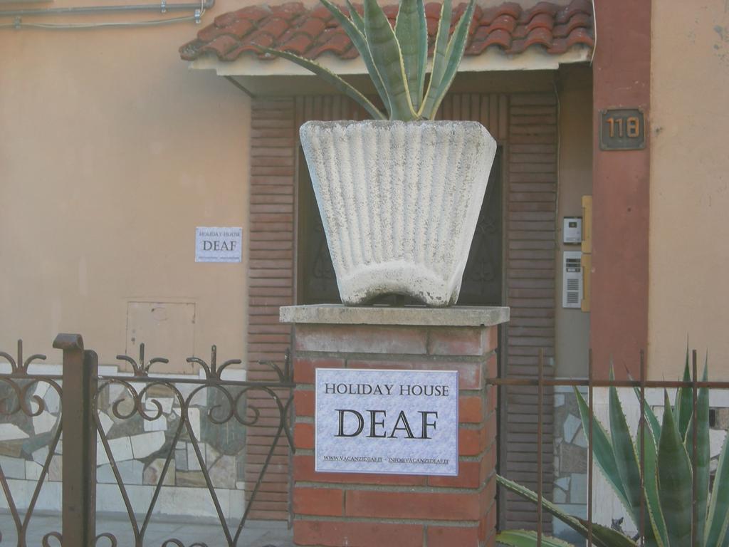 Vacanze Deaf Roma Exterior foto